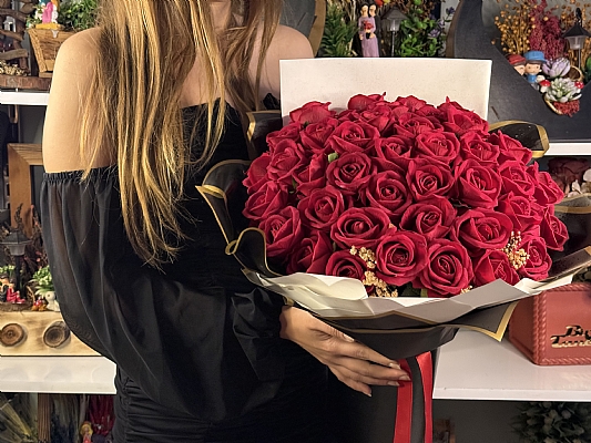 Yapay K�rm�z� G�l Buketi